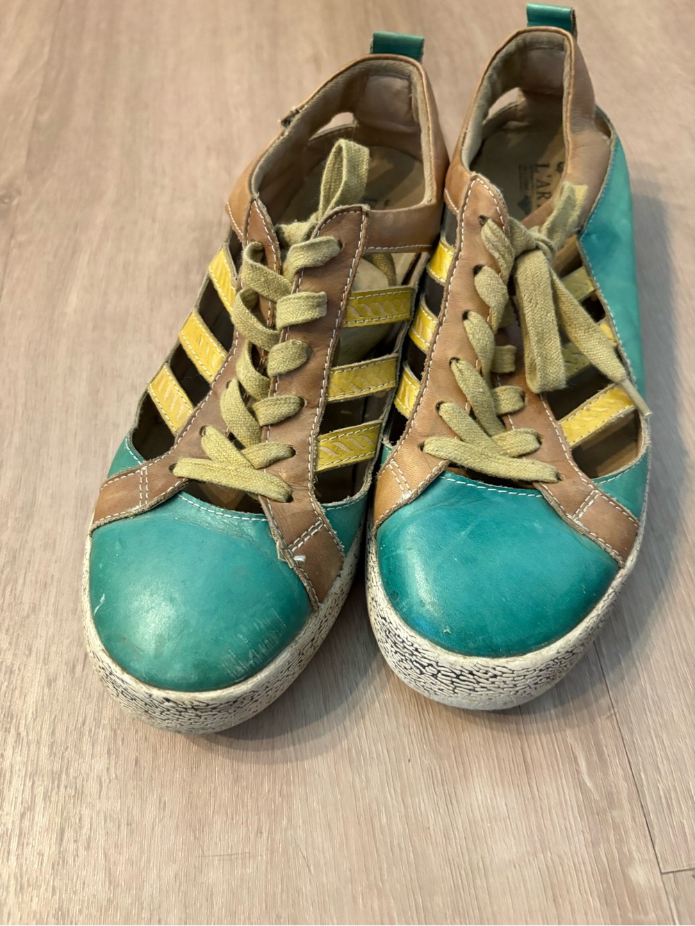 L'ATISTE Leather Teal, Yellow and Tan Kids Lace-Up Sneakers
